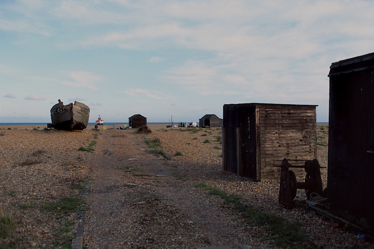 Beach, Dungeness &copy; Thomas Deckker 2020