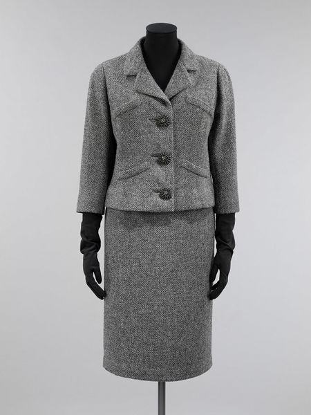 Cristobal Balenciaga: Skirt Suit, 1954 &copy; Victoria and Albert Museum, London