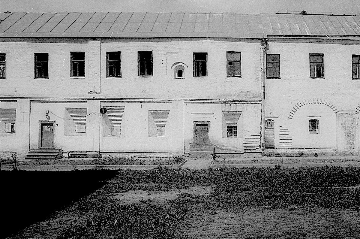 Wall, Novodevichy Convent, Moscow photo © Thomas Deckker 1989