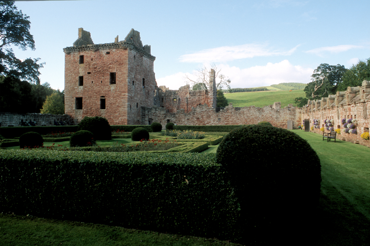 Edzell photo © Thomas Deckker 2012