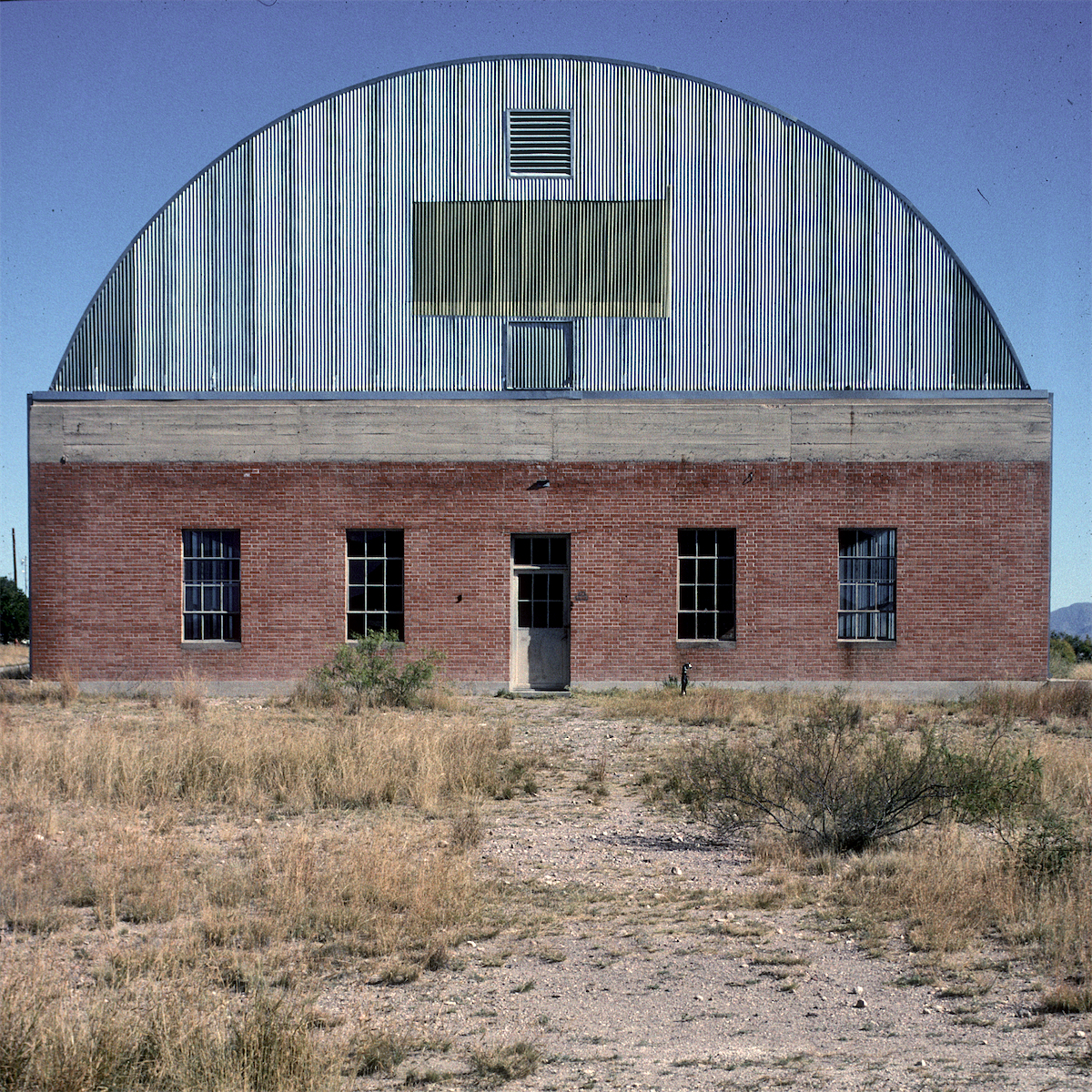 Chinati Foundation, Marfa, Texas photo © Thomas Deckker 1995